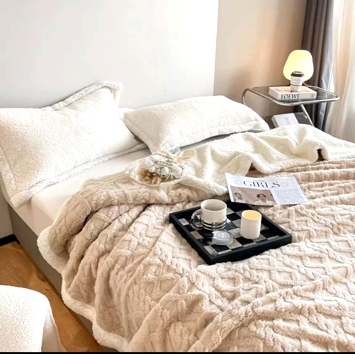 Patura cocolino cu blanita pufoasa, 200x230cm, pentru pat dublu, crem, Pucioasa LDP-PCB-crem