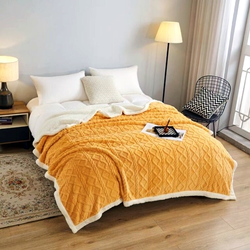 Patura cocolino cu blanita pufoasa, 200x230cm, pentru pat dublu, galbena, Pucioasa LDP-PCB-galbena